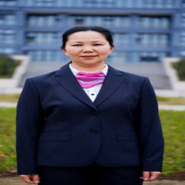 陈仲梅 (2).jpg